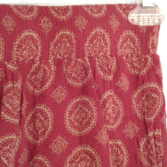 Brandy Melville One Size Shorts Red Boho Print High Waisted Crinkle Medallion - Picture 3 of 7